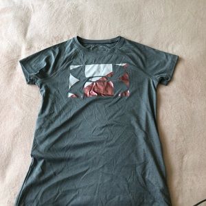 Gray under armour top
